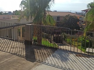 Appartamento in Vendita a Reggio Calabria, zona Mortara, 49'000€, 160 m²