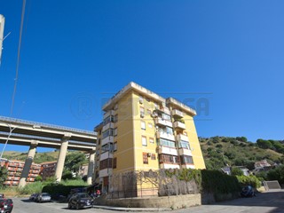 Quadrilocale in Vendita a Messina, 50'000€, 105 m²