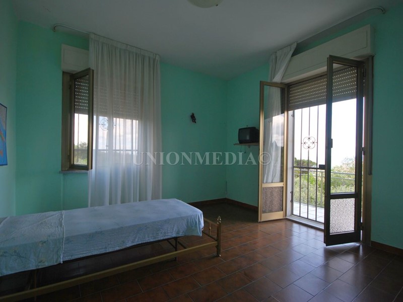 Appartamento in Vendita a Sarzana, 250'000€, 140 m²