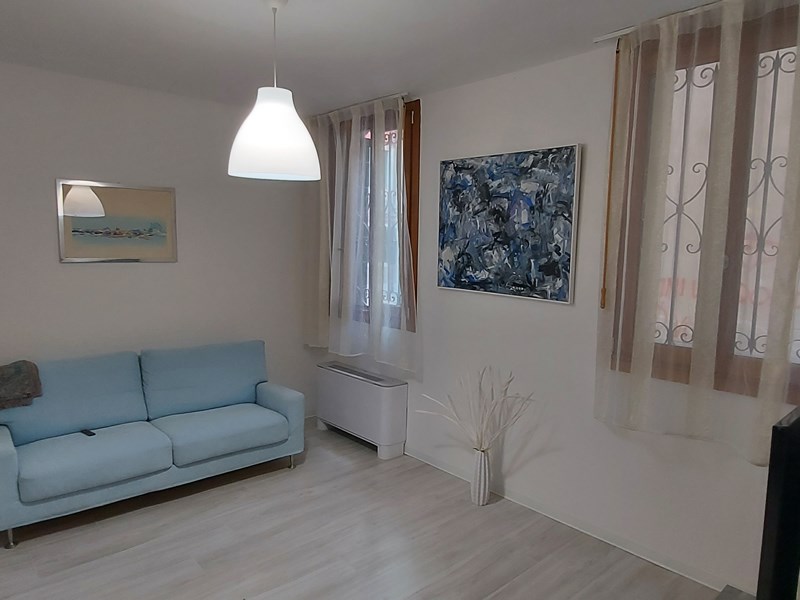 Appartamento in Affitto a Venezia, zona Dorsoduro, 1'800€, 100 m², arredato