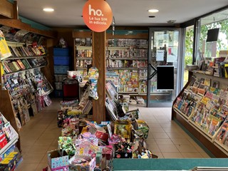 Attività commerciale in Vendita a Carrara, 25 m²