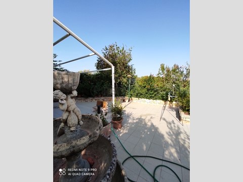 Monolocale in Vendita a Uggiano la Chiesa, zona UGGIANO, 60'000€, 