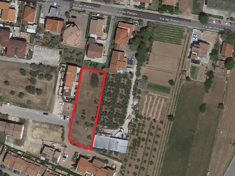 Terreno edificabile in Vendita a Pianella, 1770 m²