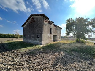 Casa Indipendente in Vendita a Camposanto, 150'000€, 250 m²