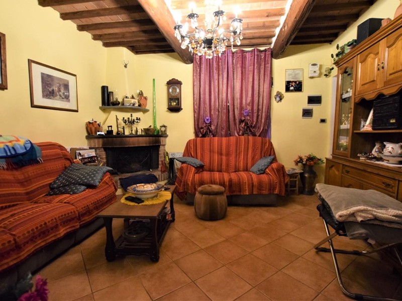 Villetta a schiera in Vendita a Capannoli, 170'000€, 140 m², con Box