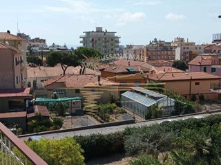 Trilocale in Vendita a Taggia, 182'000€, 75 m²