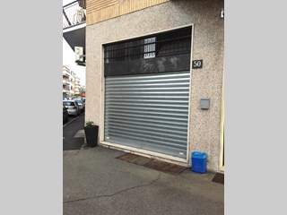 Negozio in Vendita a Pioltello, zona SEGGIANO, 69'000€, 50 m²