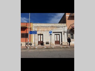 Bilocale in Vendita a Leporano, zona Leporano , 65'000€, 170 m²