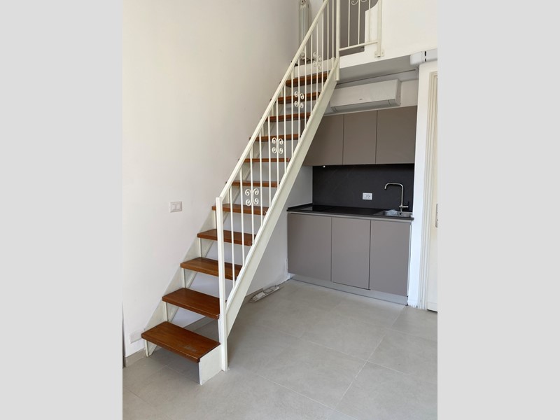 Monolocale in Affitto a Finale Ligure, 1'000€, 25 m², arredato