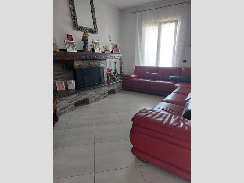 Appartamento in Vendita a Castelnuovo Magra, 349'000€, 120 m²