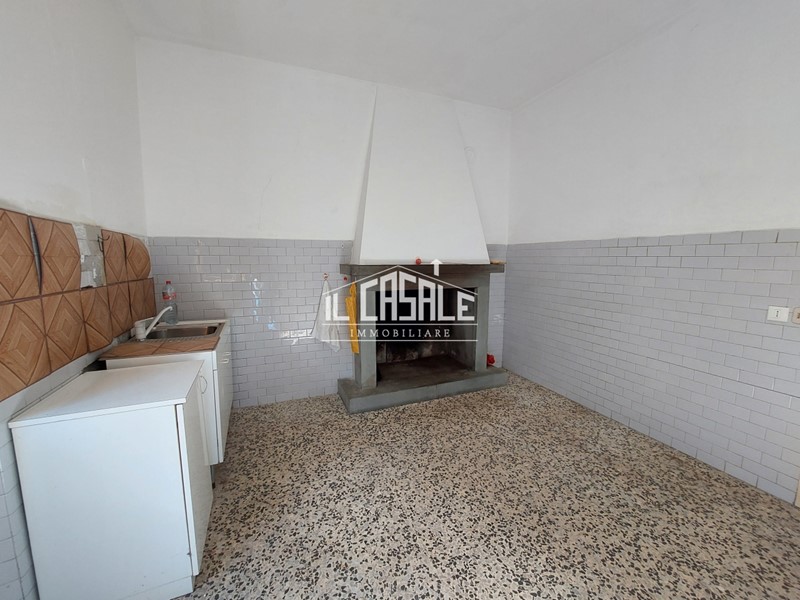 Trilocale in Vendita a San Godenzo, 90'000€, 100 m², con Box