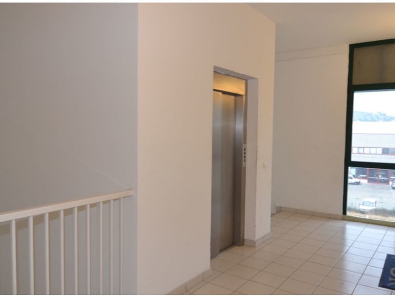 Laboratorio in Vendita a San Benedetto del Tronto, 195'000€, 186 m²