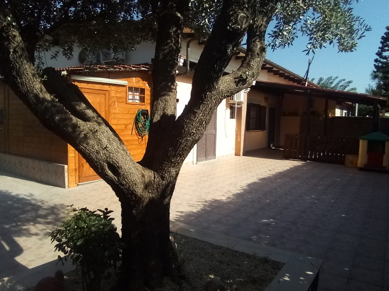 Villetta a schiera in Vendita a Cerveteri, zona CERVETERI, 199'000€, 92 m²