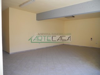 Immobile commerciale in Affitto a San Giuliano Terme, zona Colignola, 1'600€, 120 m²