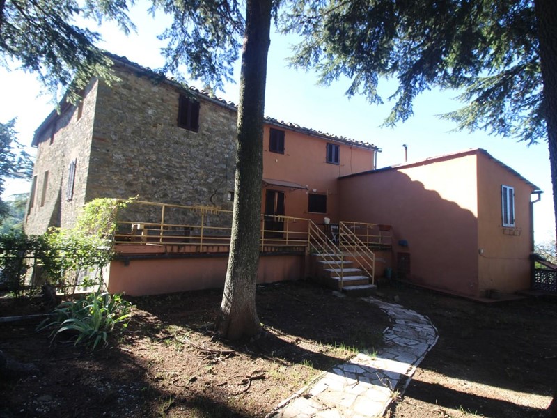 Casa Semi Indipendente in Vendita a Gaiole in Chianti, 198'000€, 120 m², con Box