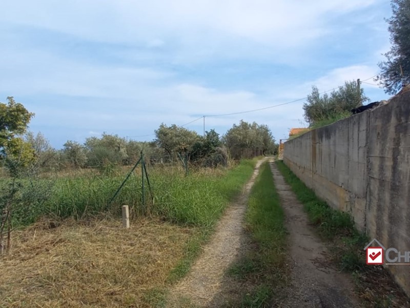 Terreno edificabile in Vendita a Messina, 11'000€, 1400 m²