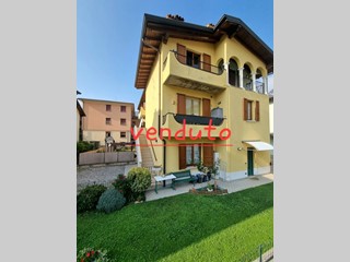 Bilocale in Vendita a Vobarno, 105'000€, 70 m², con Box