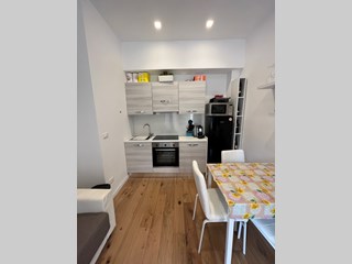 Bilocale in Affitto a Milano, zona SEMPIONE/BULLONA, 1'300€, 45 m², arredato
