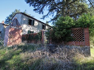 Casale in Vendita a Gaiole in Chianti, 800'000€, 880 m², con Box