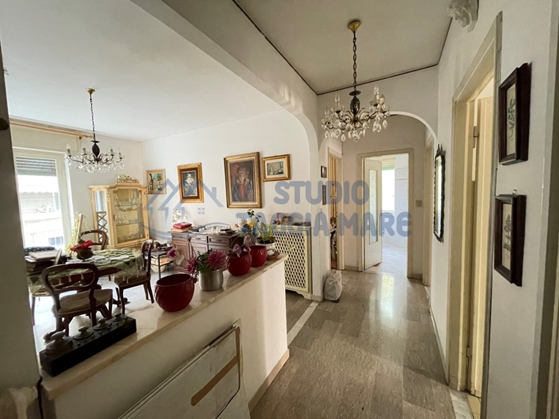 Quadrilocale in Vendita a Taggia, zona Arma Di Taggia, 149'000€, 80 m²