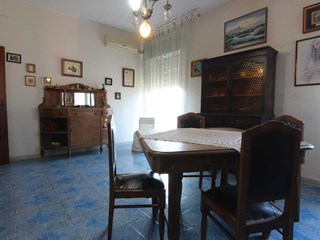 Trilocale in Vendita a Siracusa, zona viale Zecchino, 90'000&euro;, 122 m²