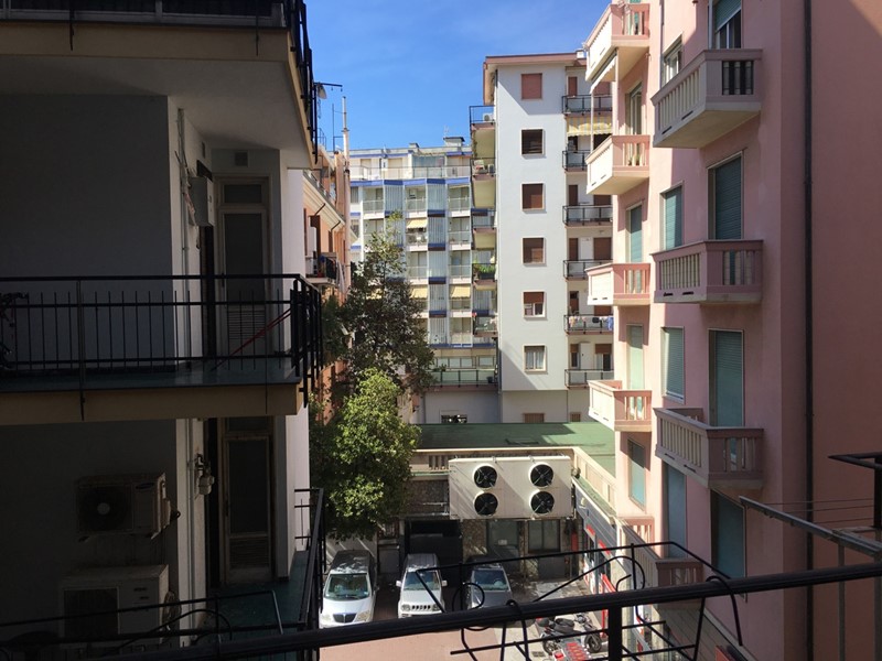 Bilocale in Affitto a Sanremo, 800€, 35 m², arredato