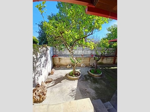 Casa Indipendente in Vendita a Uggiano la Chiesa, 120'000€, 