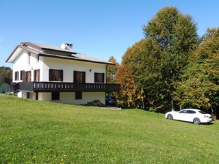Villa in Vendita a Solagna, 200'000€, 230 m²