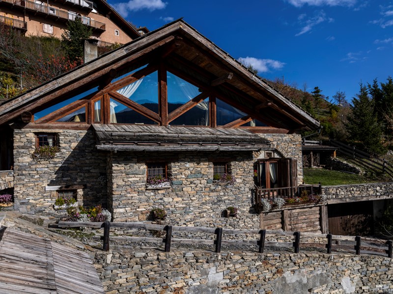 Casa Indipendente in Vendita a Bardonecchia, zona Millaures, 1'250'000€, 173 m²