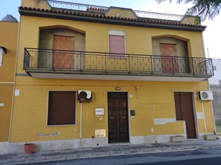 Casa Indipendente in Vendita a Avola, 175'000€, 260 m²
