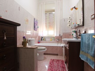 Quadrilocale in Vendita a Siracusa, zona Corso Gelone, 130'000&euro;, 110 m²