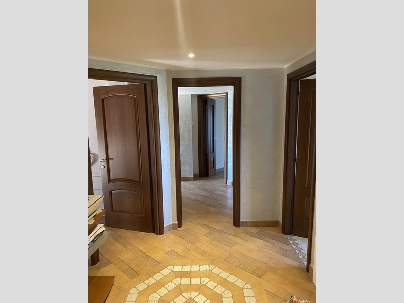 Appartamento in Vendita a Roma, zona Labaro, 290'000€, 160 m²