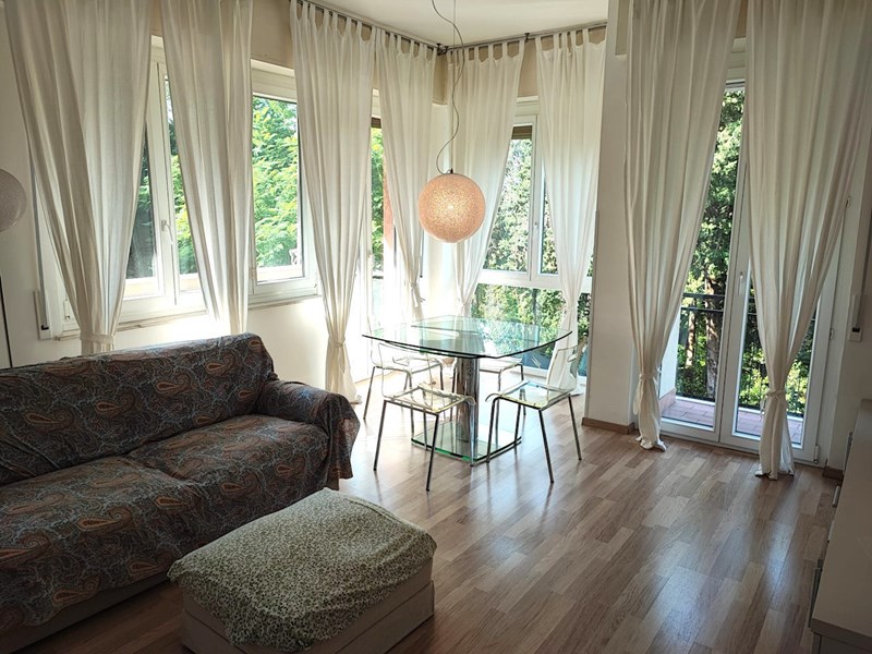 Appartamento in Vendita a Rapallo, 288'000€, 85 m², con Box
