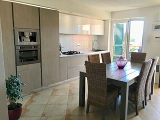 Casa Semi Indipendente in Vendita a Aulla, zona Caprigliola, 165'000€, 100 m², arredato