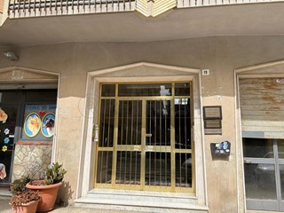 Bilocale in Vendita a Caltanissetta, 50'000€, 92 m²