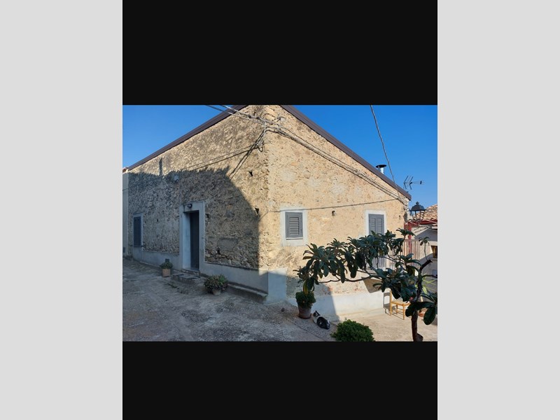 Casa Indipendente in Affitto a Villapiana, zona Centro storico, 700€, 70 m²