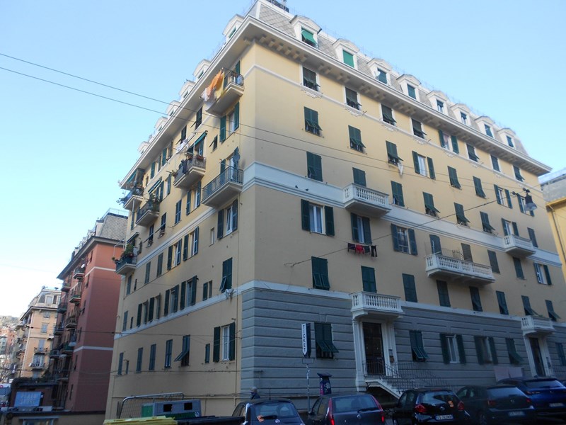 Appartamento in Vendita a Genova, zona CENTRO, 120'000€, 85 m²