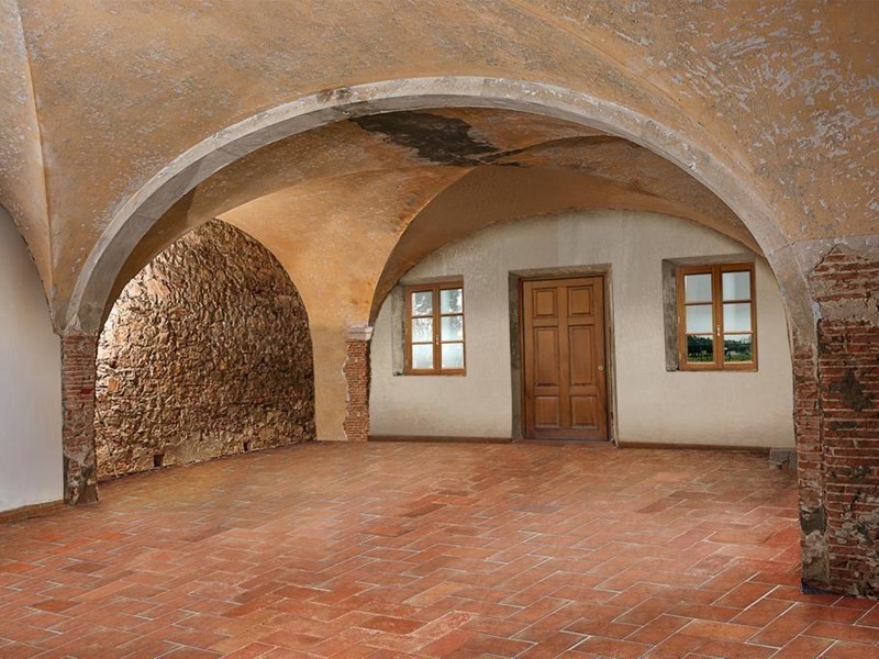 Casa di corte in Vendita a San Giuliano Terme, zona San Martino a Ulmiano, 340'000€, 138 m², con Box