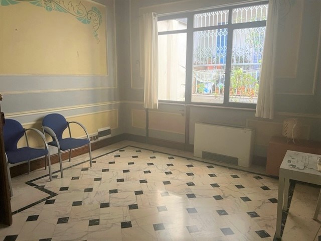 Ufficio in Affitto a Torino, zona Campidoglio , 1'950€, 350 m²
