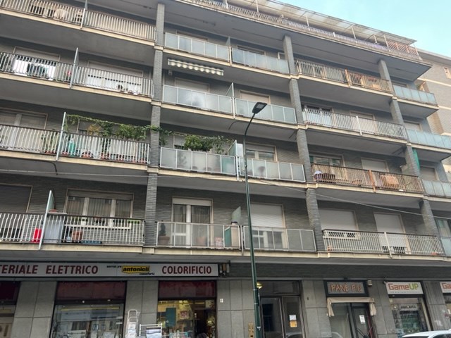 Appartamento in Vendita a Torino, zona santa rita, 480'000€, 185 m², con Box