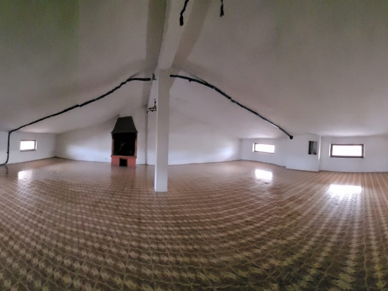 Mansarda in Vendita a Verona, zona Zai, 110'000€