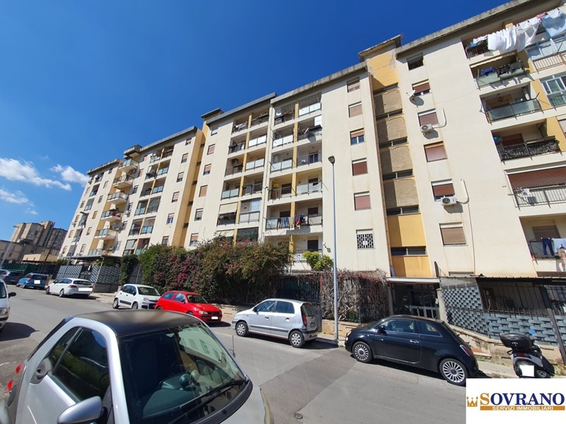 Appartamento in Vendita a Palermo, 120'000€, 113 m²