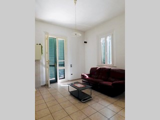 Villa in Vendita a Santa Croce sull'Arno, 290'000€, 280 m², con Box