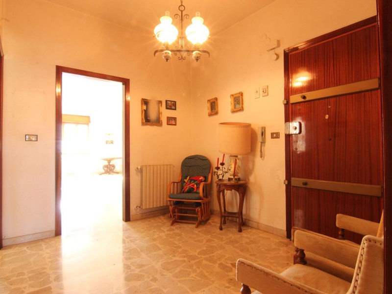 Trilocale in Vendita a Siracusa, zona viale Teracati, 135'000&euro;, 140 m²