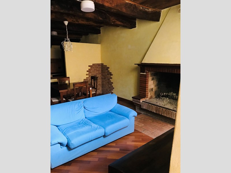 Rustico in Affitto a Stroncone, zona  Borgo , 60 m², arredato