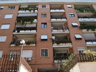 Quadrilocale in Affitto a Roma, zona Cecchignola, 1'100€, 106 m², arredato