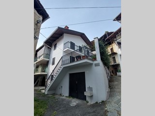 Casa Semi Indipendente in Vendita a Val di Chy, 50'000€, 79 m²