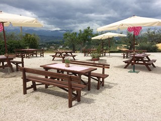 Attività commerciale in Affitto a Città Sant'Angelo, 1'800€, 10 m², arredato