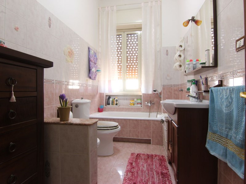 Quadrilocale in Vendita a Siracusa, zona Corso Gelone, 130'000&euro;, 110 m²