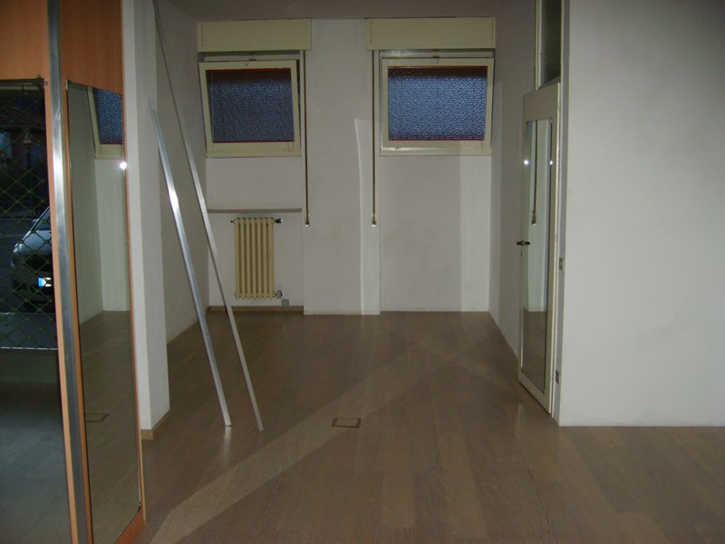 Immobile commerciale in Affitto a San Maurizio d'Opaglio, 650€, 35 m²